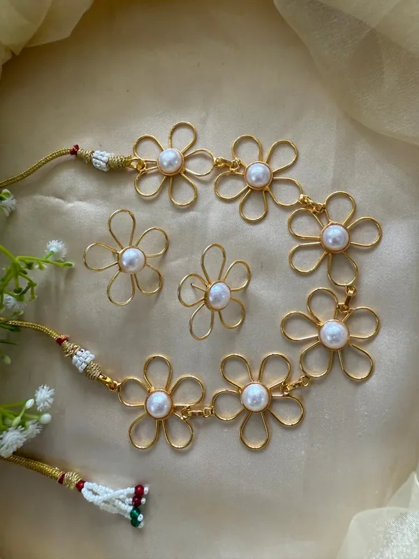 White_pearl__And_Gold_Plated_Brass_Necklace_Set_with_earrings__For_Women