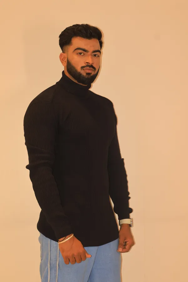 Black_Cotton_Premium_And_Elegant_T-Shirt_For_Men