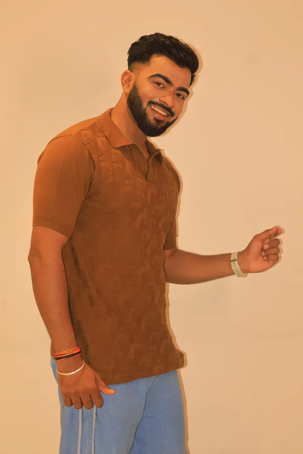 Rust_Brown_Wool_Blend_Premium_And_Elegant_Sweater_Vest_For_Men