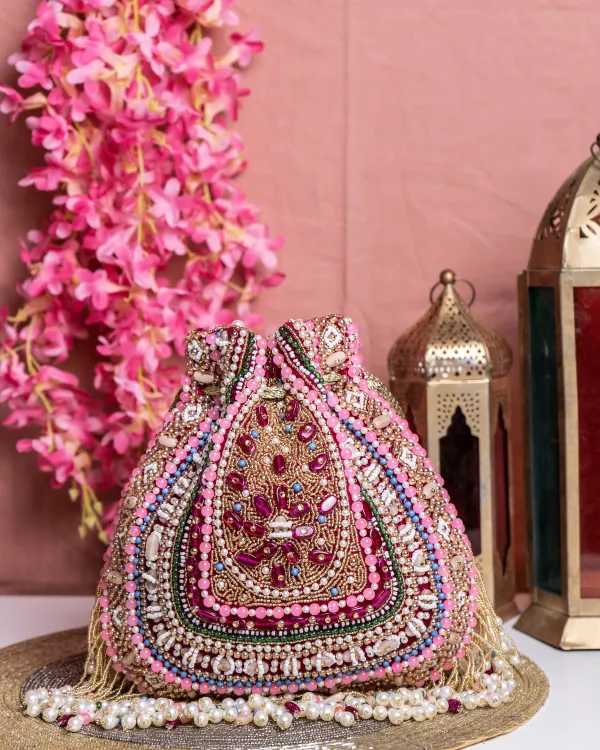 Amber_Shahi_–_Handcrafted_Royal_Velvet_Potli_Bag