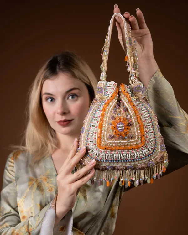 Amber_Shahi_–_Handcrafted_Royal_Velvet_Potli_Bag