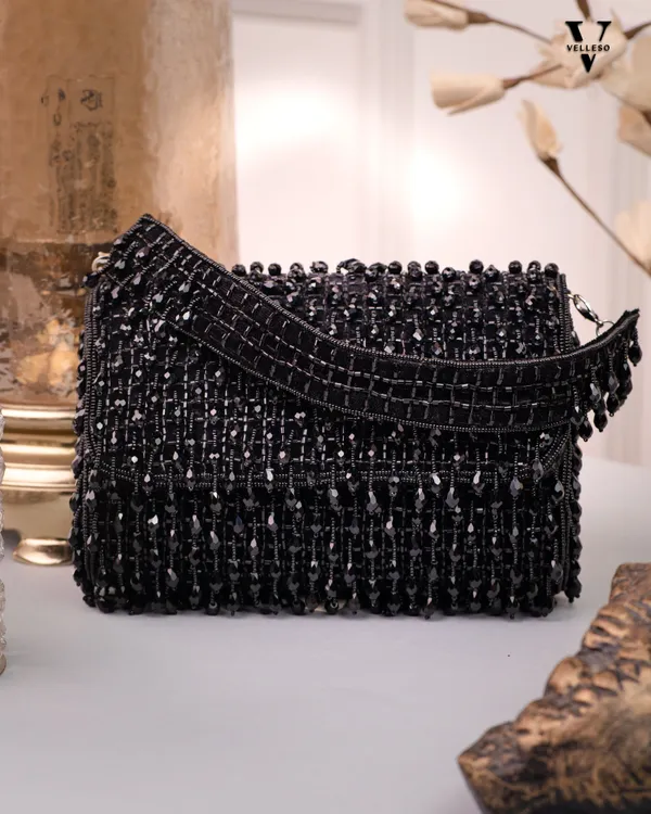 Noir_Cascade_Beaded_Purse_–_Velleso_Luxe_Edit