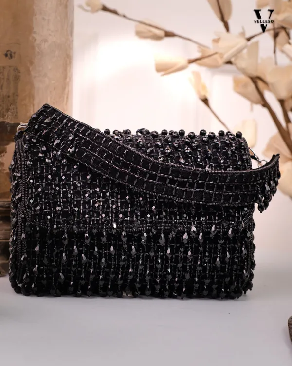 Noir_Cascade_Beaded_Purse_–_Velleso_Luxe_Edit