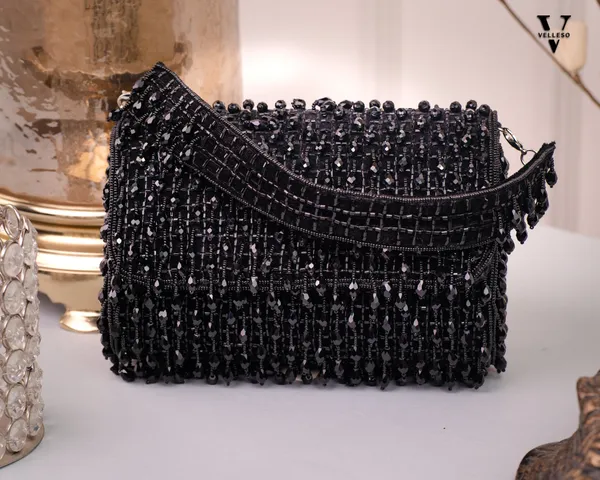 Noir_Cascade_Beaded_Purse_–_Velleso_Luxe_Edit