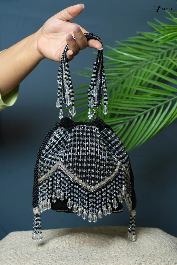 Elira_Crystal_Fringe_Potli