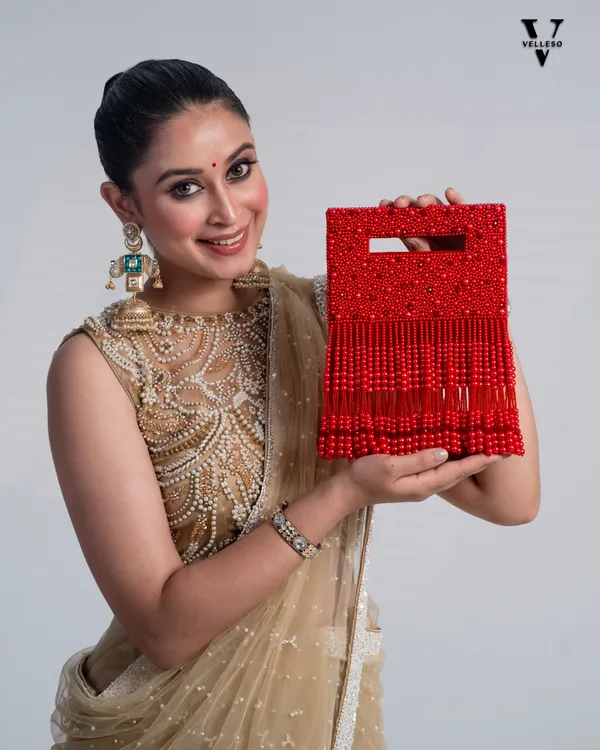 Noor_Jahan_Regal_Crimson_Beaded_Fringe_Clutch