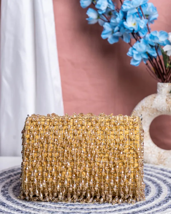 Noir_Cascade_Beaded_Purse_–_Velleso_Luxe_Edit