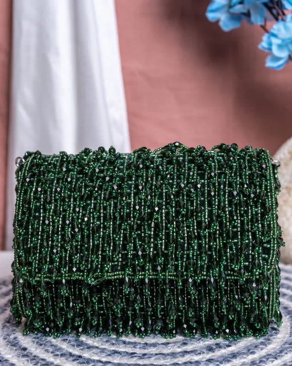 Noir_Cascade_Beaded_Purse_–_Velleso_Luxe_Edit