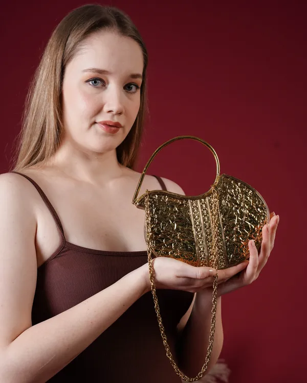 Ivory_Glint_MOP_Clutch