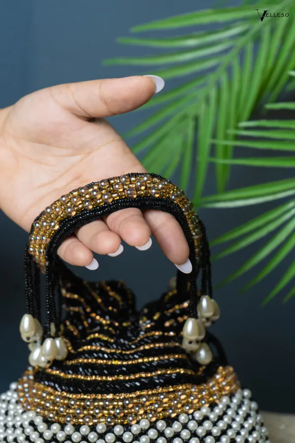 Seraphina_Gleam_Potli_–_Pearl_Drop_Embellished_Bag