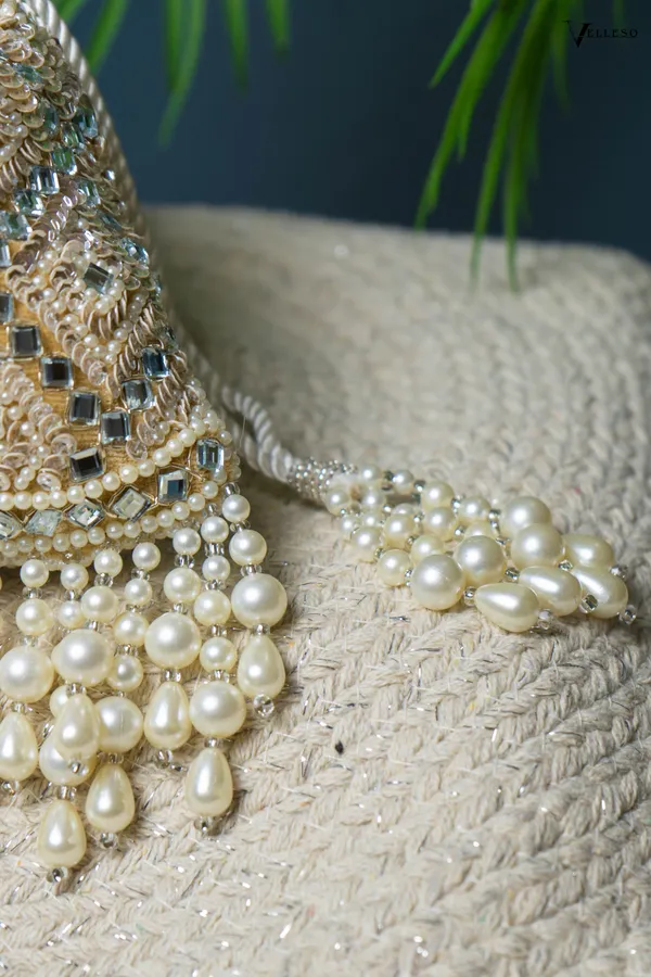 Seraphine_Soft_champagne_gold_Pearl_Potli