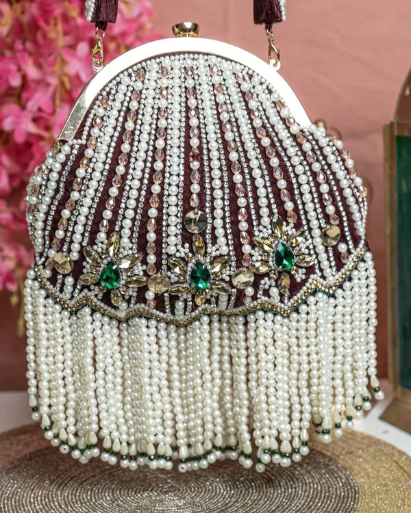 Mahira_Royale_Pearl_Frame_Bag