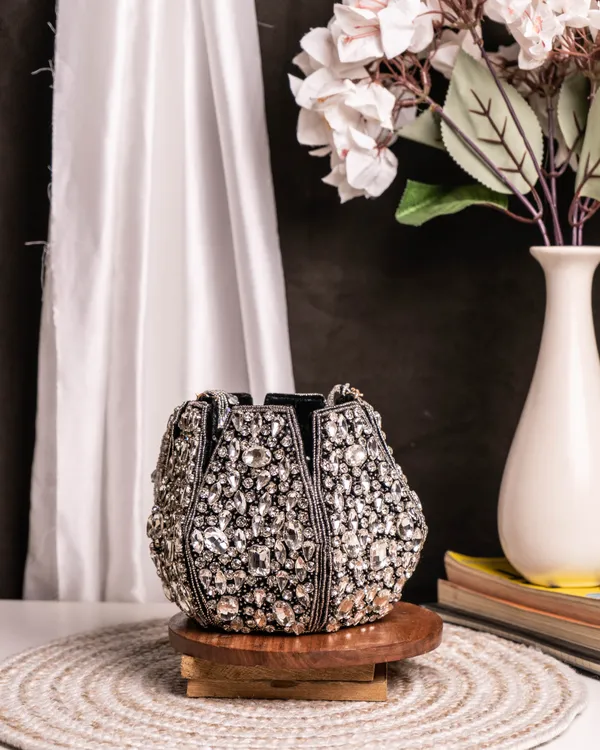Noor_Black_Crystal_Potli_–_Hand-Embellished_Velvet_Bag_with_Fringe_Handle