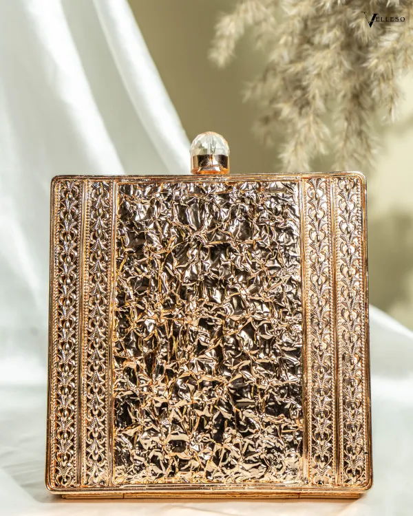 Crystal_Weave_Luxe_Clutch