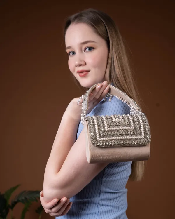 Nouréa_Crystal_Pearl_Flap_Bag