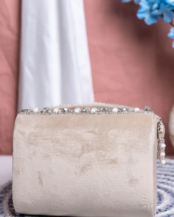 Nouréa_Crystal_Pearl_Flap_Bag