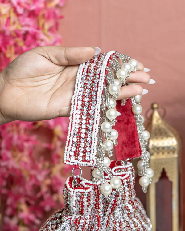 Aabha_Fringe_Potli_Bag