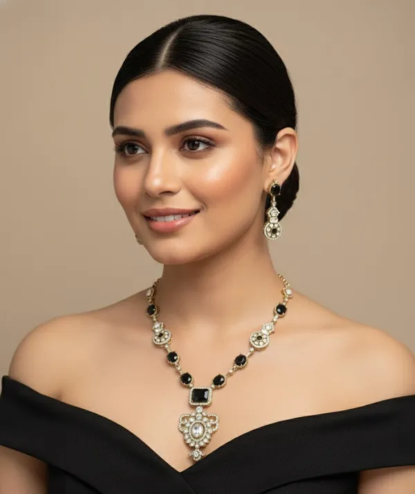 Black_Brass_Necklace_Set_For_Women
