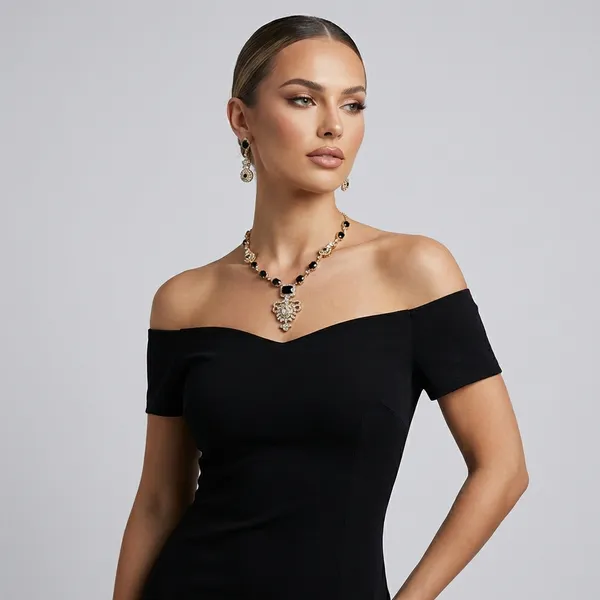 Black_Brass_Necklace_Set_For_Women