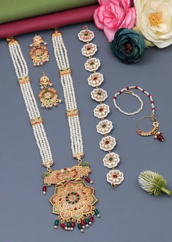 Pearl_Kundan_Meenakari_Traditional_Necklace_Set_With_Earrings_And_Maang_Tikka
