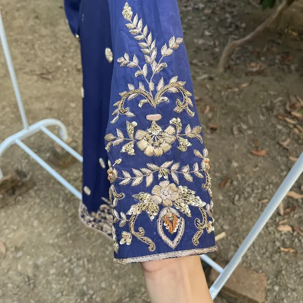 Royal_Blue_Embroidered_Salwar_Suit_Set_with_Dupatta