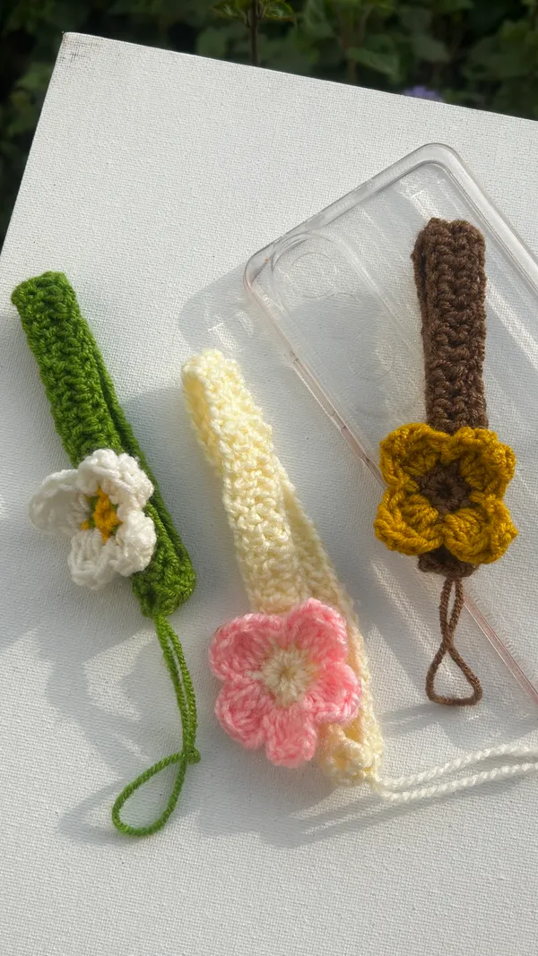 Handmade_Crochet_Flower_Bookmark_-_Set_of_3_(White,_Pink_&_Yellow_Floral)