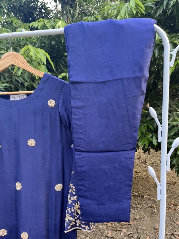 Royal_Blue_Embroidered_Salwar_Suit_Set_with_Dupatta
