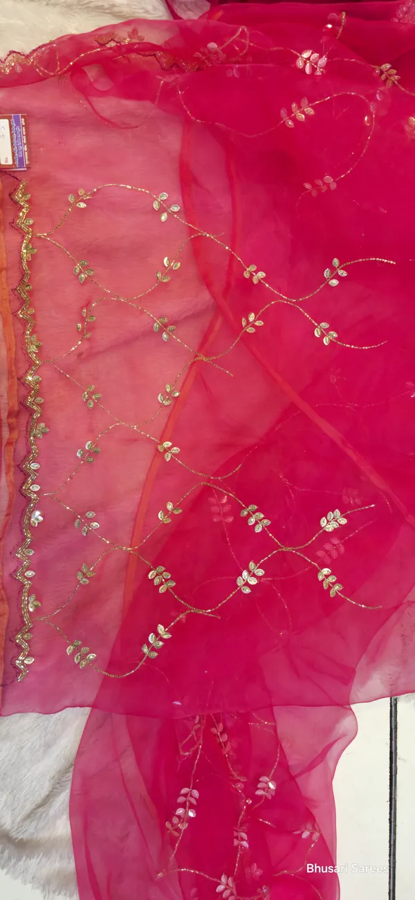 Red_Chiffon_Saree_With_Golden_Embroidery_And_Floral_Motifs