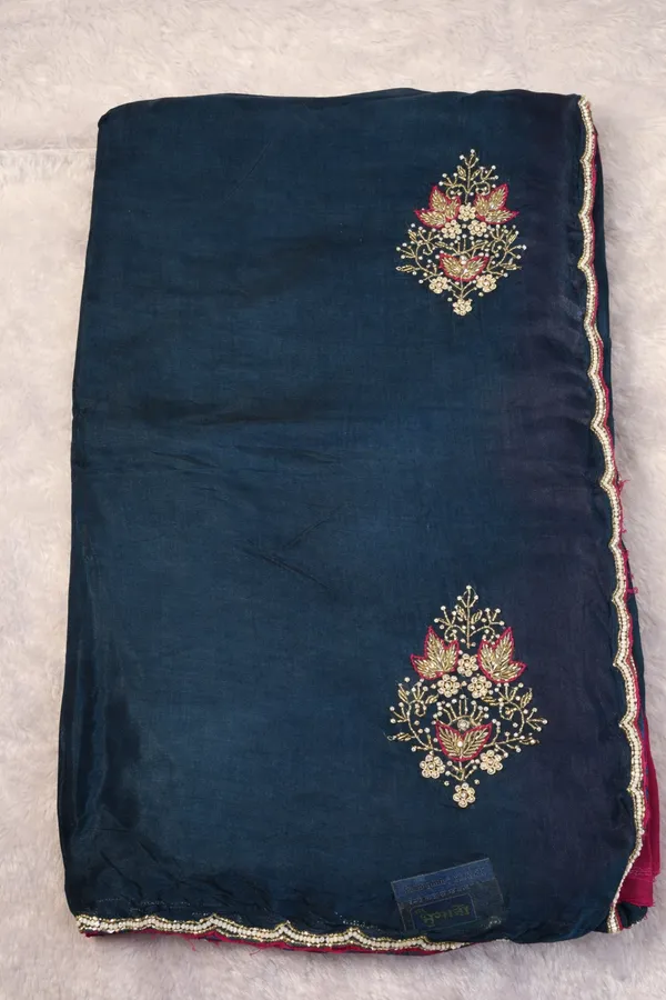 Elegant_Teal_Blue_Embroidered_Saree_With_Scalloped_Border
