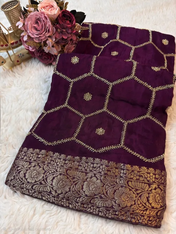 Purple_Georgette_Saree_With_Golden_Embroidery_Work_And_Border