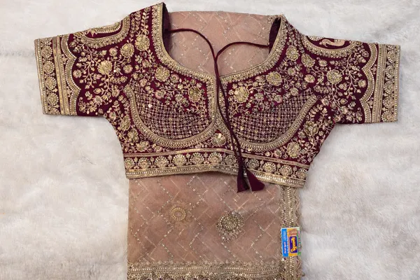 Designer_Embroidered_Saree_Blouse_With_Matching_Fabric_Maroon_And_Peach_Ethnic_Set