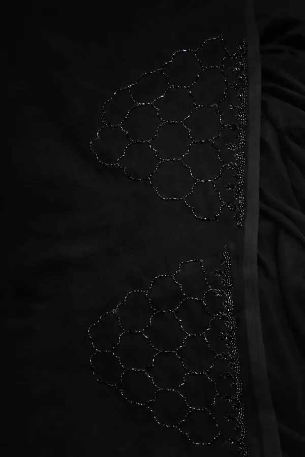 Black_Quilted_Fabric_Wallet_With_Metallic_Thread_Detailing