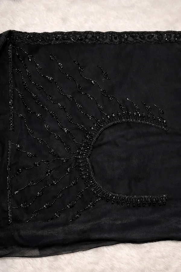 Elegant_Black_Sequin_Border_Georgette_Saree_With_Blouse_Piece