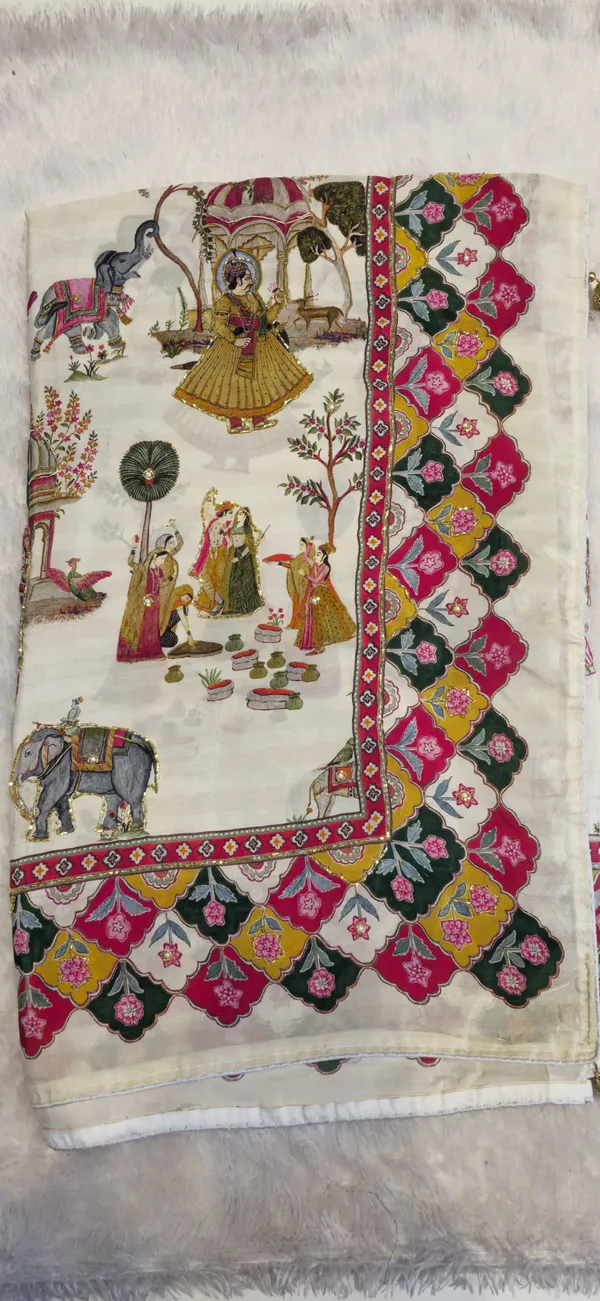 Elegant_Ethnic_Print_Cotton_Saree_With_Colorful_Scalloped_Border