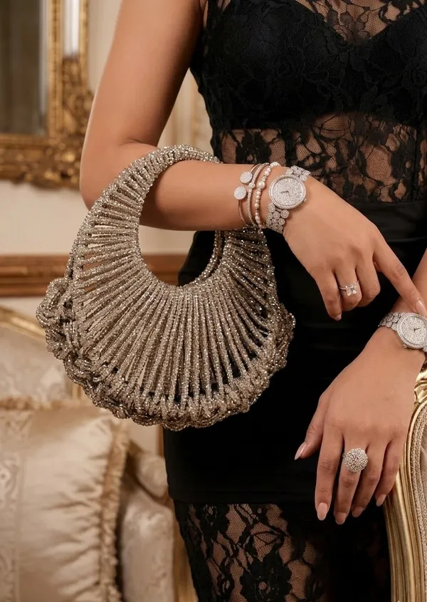 Twist_&_Tie_Silver_Metallic_Polyester_Handbag_For_Women
