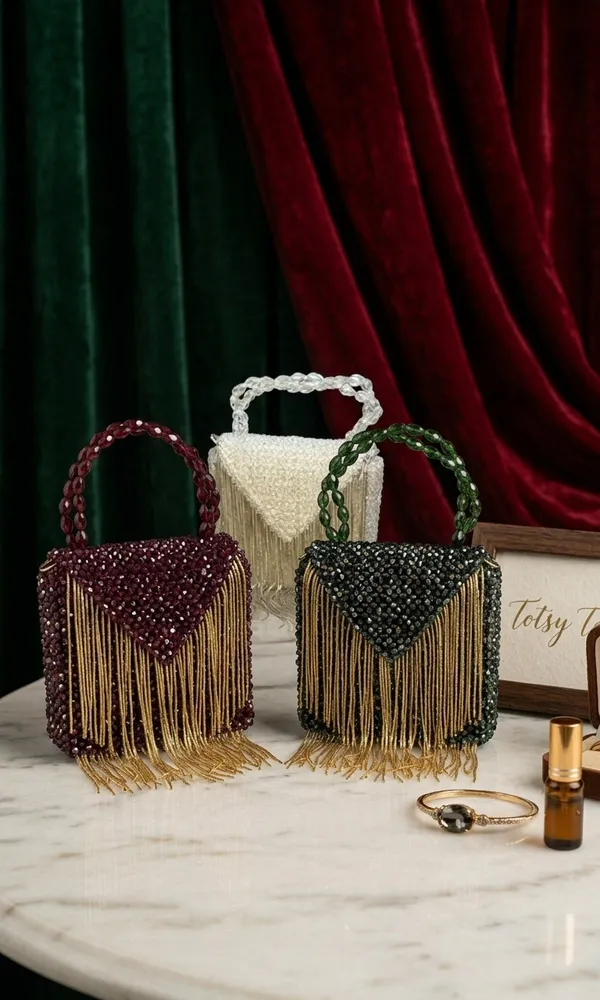 Pocket_Glam_Clutch_For_Women