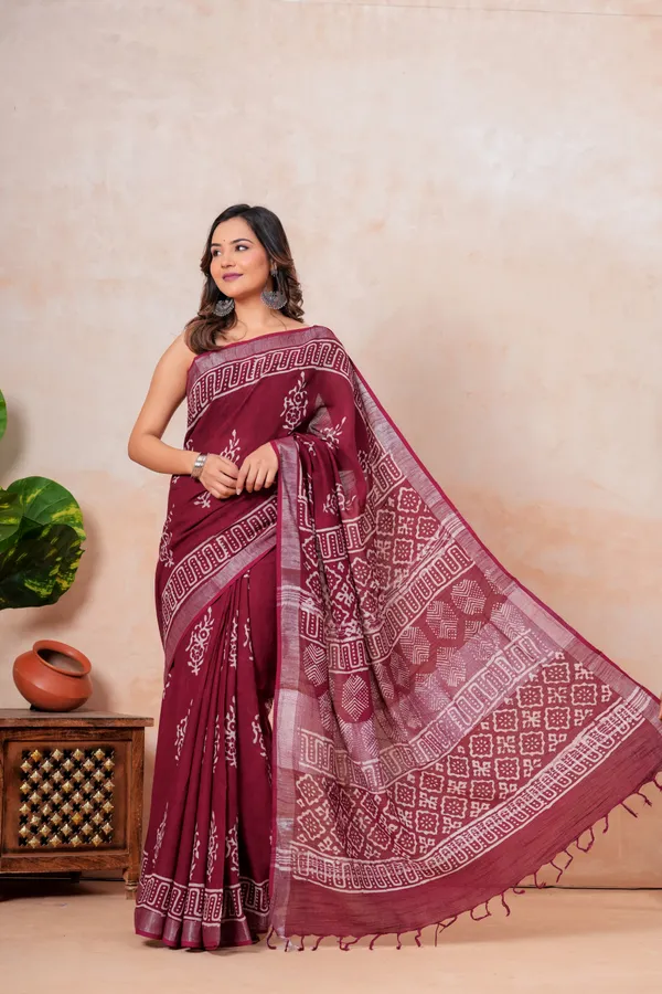 Maroon_Batik_Print_Linen_Saree_With_Geometric_Patterns