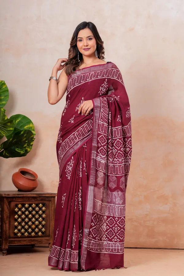 Maroon_Batik_Print_Linen_Saree_With_Geometric_Patterns