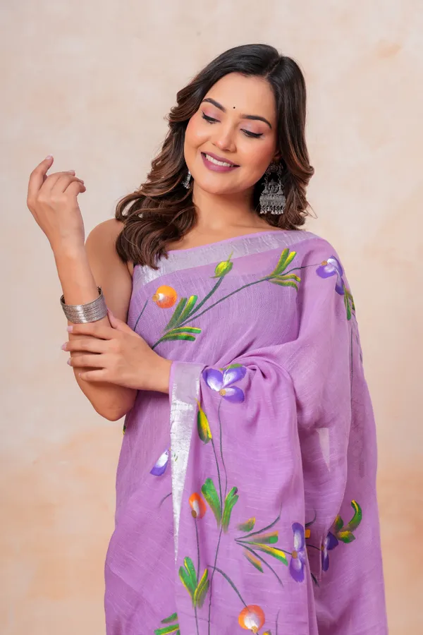 Purple_Floral_Embroidered_Linen_Saree_With_Silver_Border
