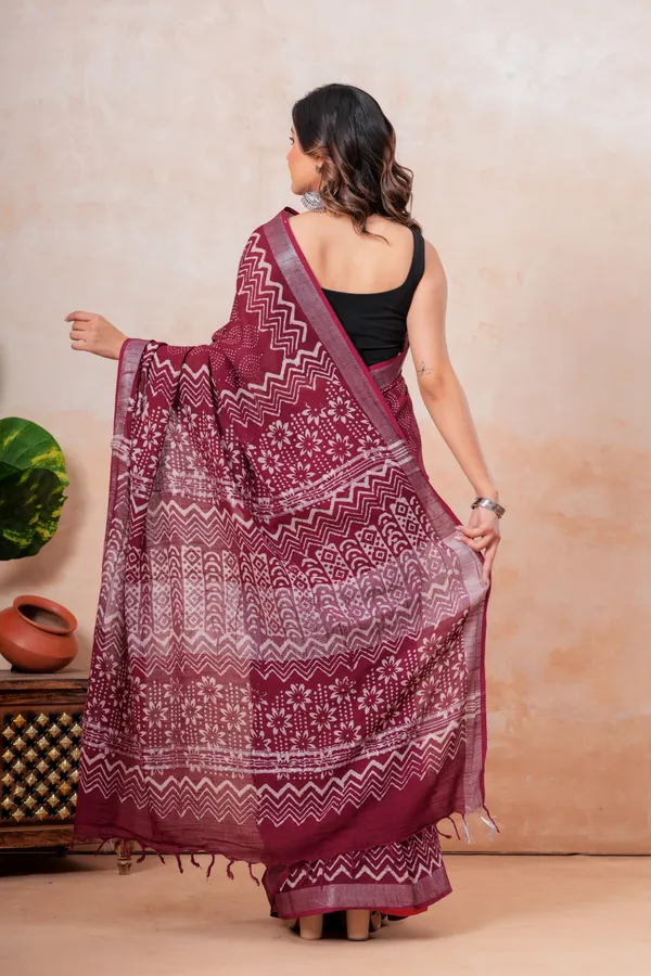 Maroon_Bandhani_Print_Linen_Saree_With_Woven_Border