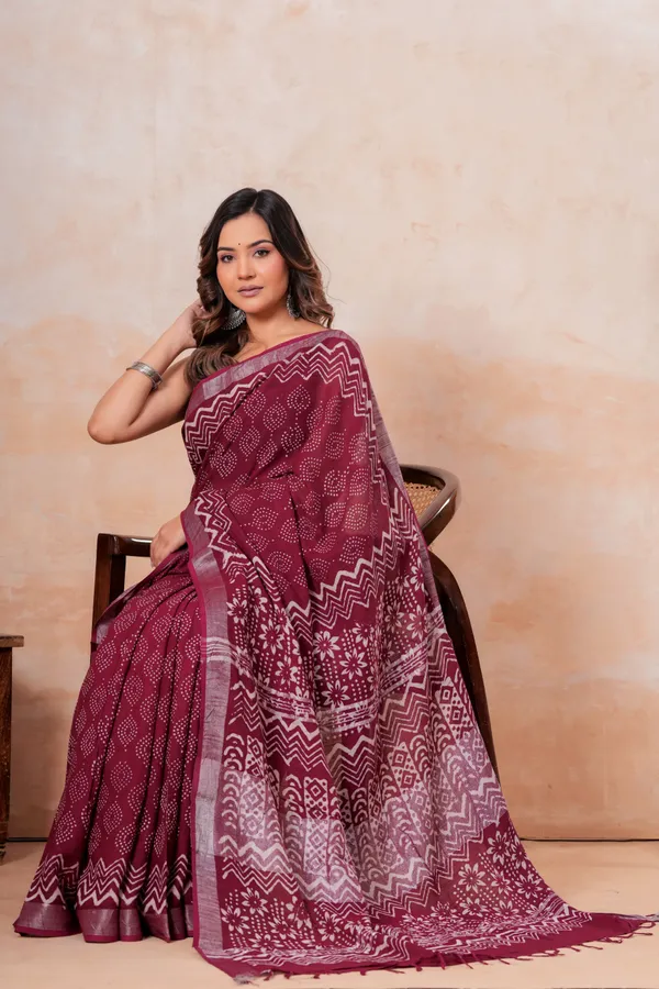 Maroon_Bandhani_Print_Linen_Saree_With_Woven_Border