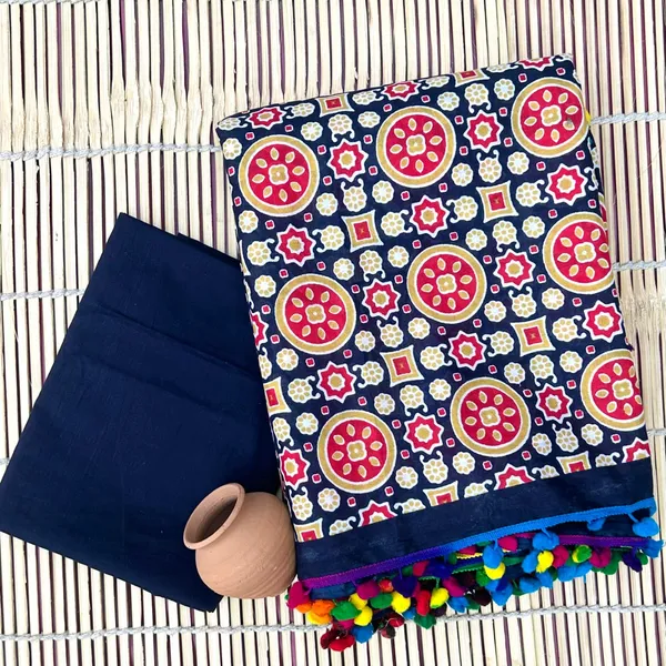 Cotton_Pompom_Saree