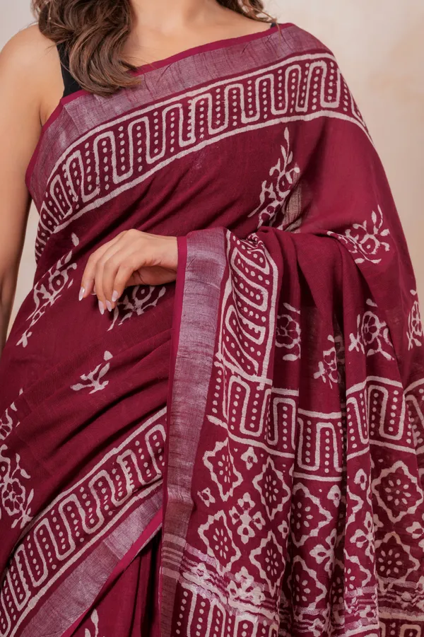 Maroon_Batik_Print_Linen_Saree_With_Geometric_Patterns