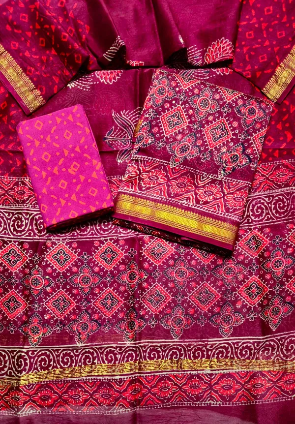 Maroon_And_Pink_Traditional__Maheshwari_Silk_Suit