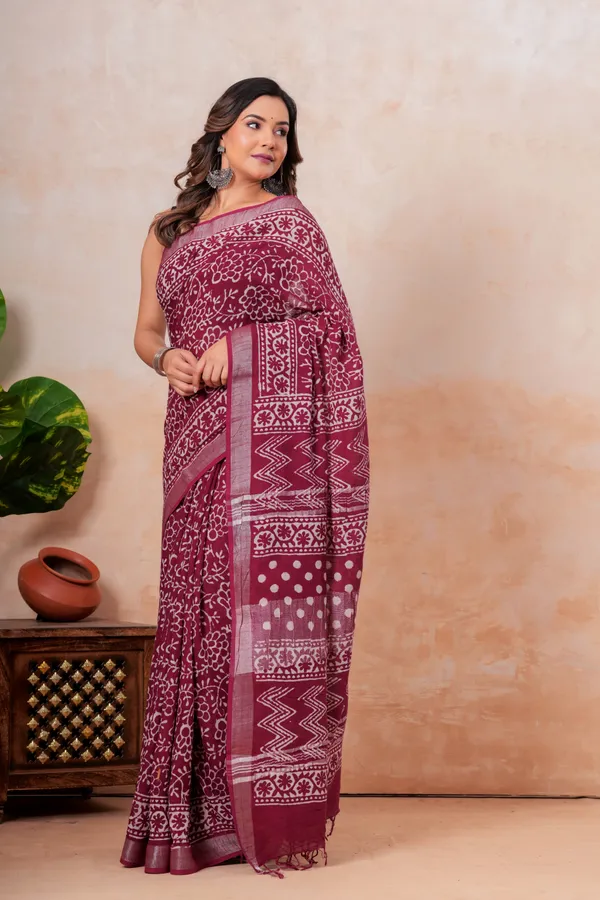 Maroon_Batik_Print_Linen_Saree_With_Block_Print_Design