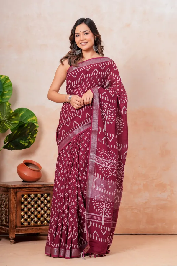 Maroon_Batik_Print_Linen_Saree_With_Contrast_Border