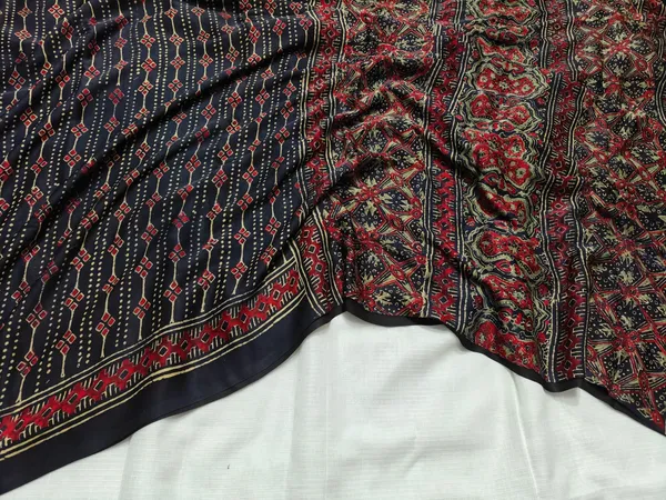 Modal_Silk_Saree