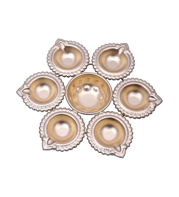 Diya_Shape_Metal_Urli_Decorative_Bowl_Set_Of_3_Golden_Finish_Handcrafted_Flower_And_Tealight_Holder_For_Diwali_Pooja_Wedding_And_Home_Decor