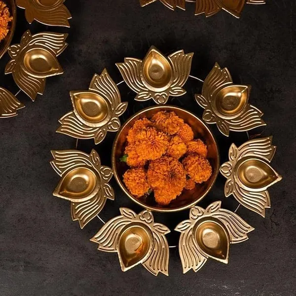 Lotus_Decorative_Urli_Set_With_Kamal_Diya_Handcrafted_Bowl_For_Floating_Flowers_Tea_Light_Candles_Diwali_Home_Decor_For_Table_Office_Living_Room_Set_Of_1