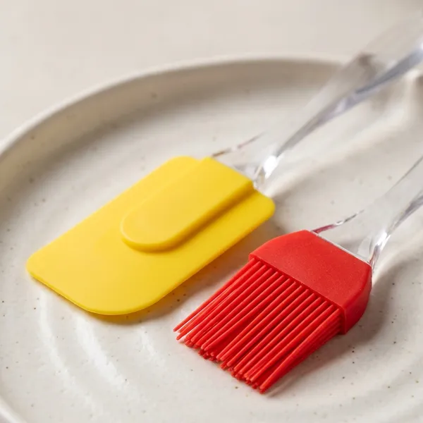 Yellow_Red_Silicone_Spatula_And_Brush_Set_Pack_Of_3